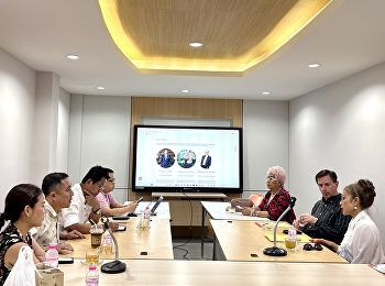 ผู้ช่วยศาสตราจารย์ ดร.ปรีชา วรารัตน์ไชย
ผู้ช่วยอธิการบดีฝ่ายวิเทศสัมพันธ์
ได้เข้าร่วมประชุมกับบริษัท World Wide
Golden Investment