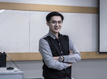 Congratulations to Suan Sunandha’s First
Professor of Physics